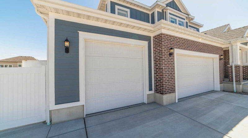10 Reasons to Invest in Quality Garage Door Services